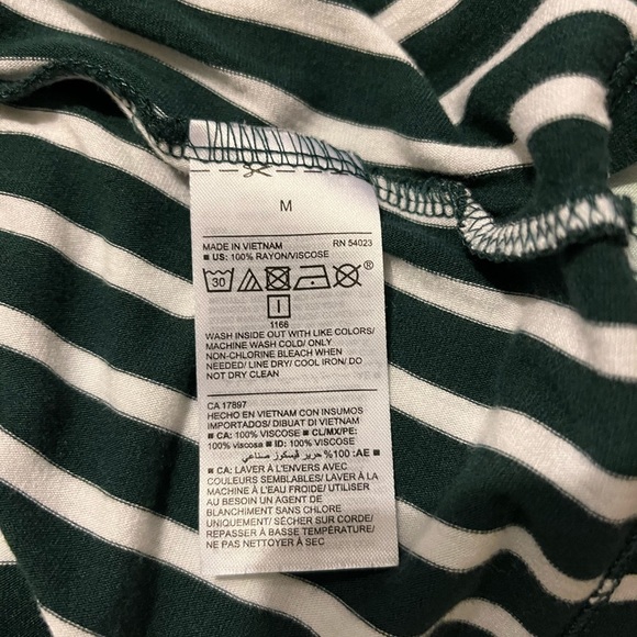 Green Old Navy peplum long sleeve tee - Picture 6 of 6